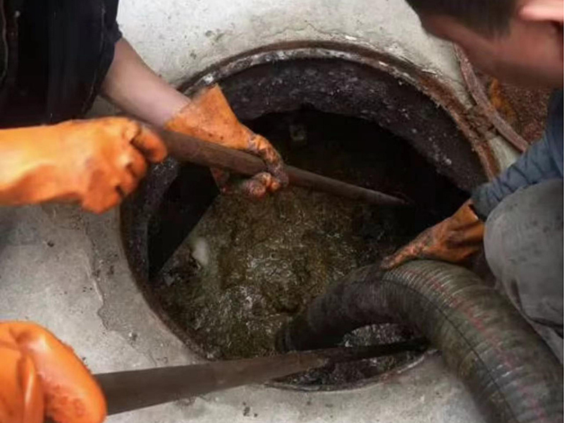 汶川清理化粪池时如何避免沼气的危害?